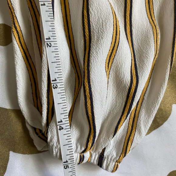 Off the Shoulder Yellow & Black Shirt - Picture 8 of 15